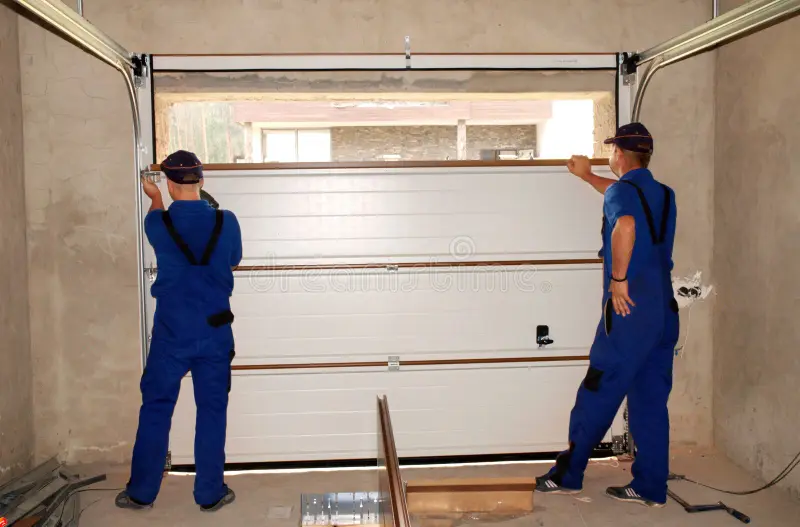 Garage Door Repairing Service Lift Vantage Garage Door's Solutions Co. Miami FL